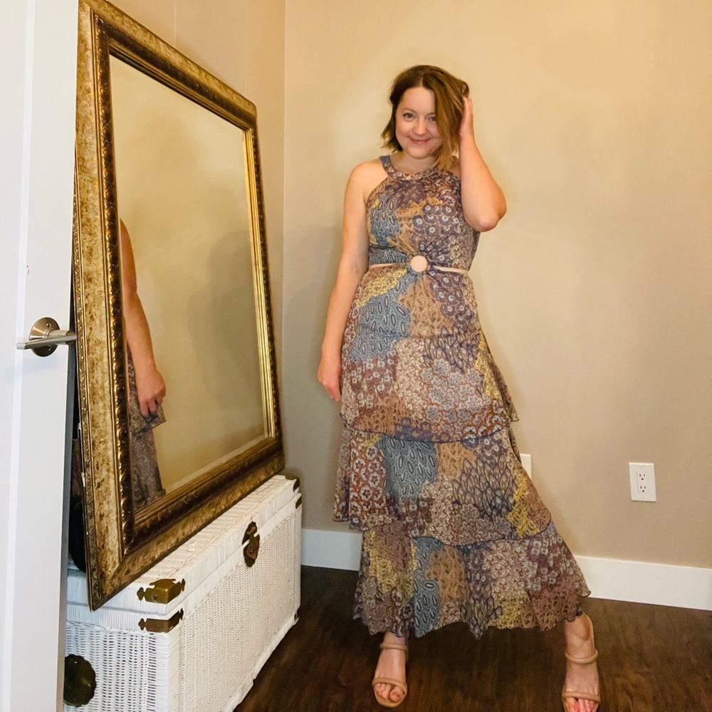 Beautifully Printed and Tiered Maxi Dress

Size: 10

Brand: Kate and Lily